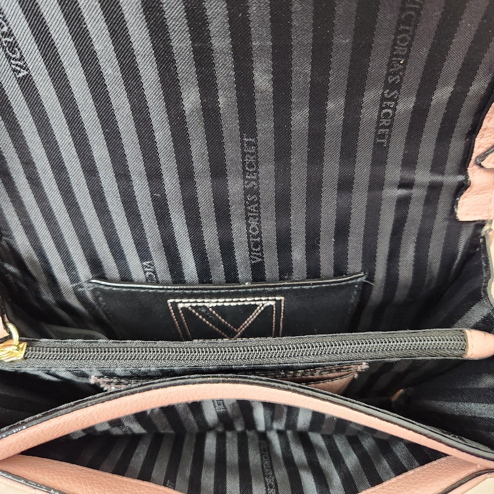 Victoria's Secret Orchid Blush Pink Purse Gold Chain Shoulder Crossbody - Picture 8 of 8